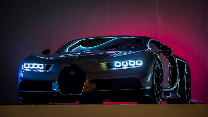 Bugatti rappelle 47 Chiron à travers la planète