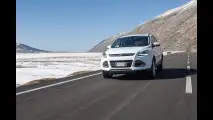 Guidare sulla neve: ecco le tecniche 