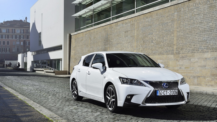 Lexus CT200h