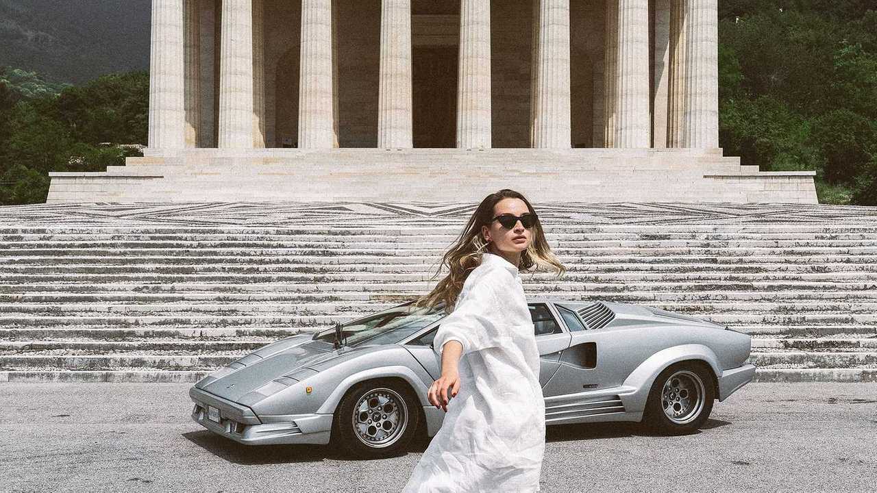 Lamborghini “With Italy, for Italy”, il libro fotografico