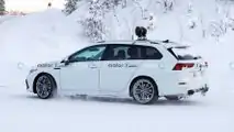 2022 VW Golf R Estate Spion Foto
