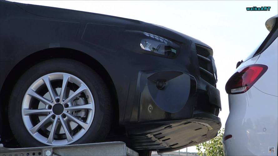 2019 Mercedes-Benz B-Class spy photo