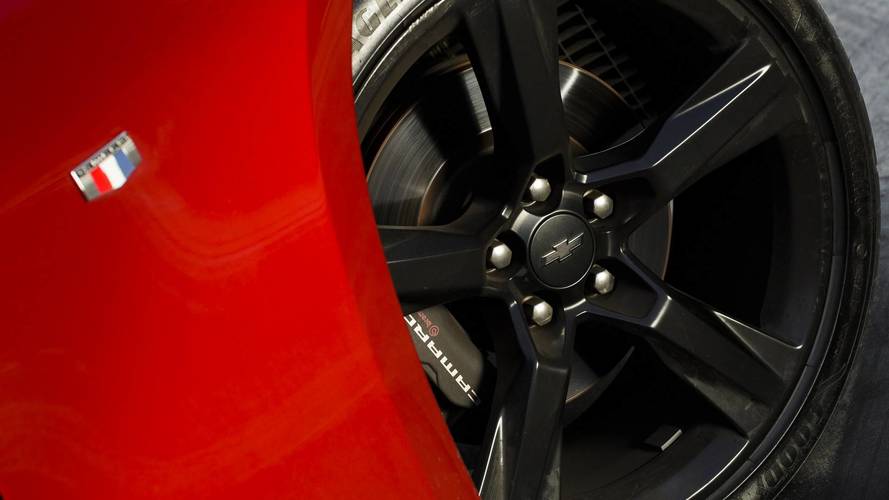 Comparativo - Ford Mustang GT vs. Chevrolet Camaro SS