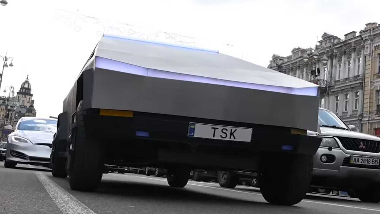 Tesla Cybertruck Ukraine