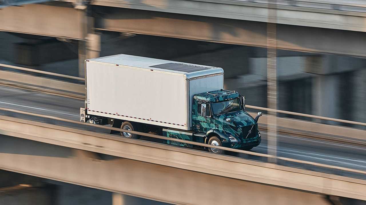 Volvo Trucks VNR electric demo truck