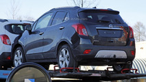 2016 Opel Mokka facelift spy photo
