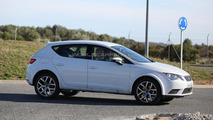 2016 SEAT crossover mule spy photo