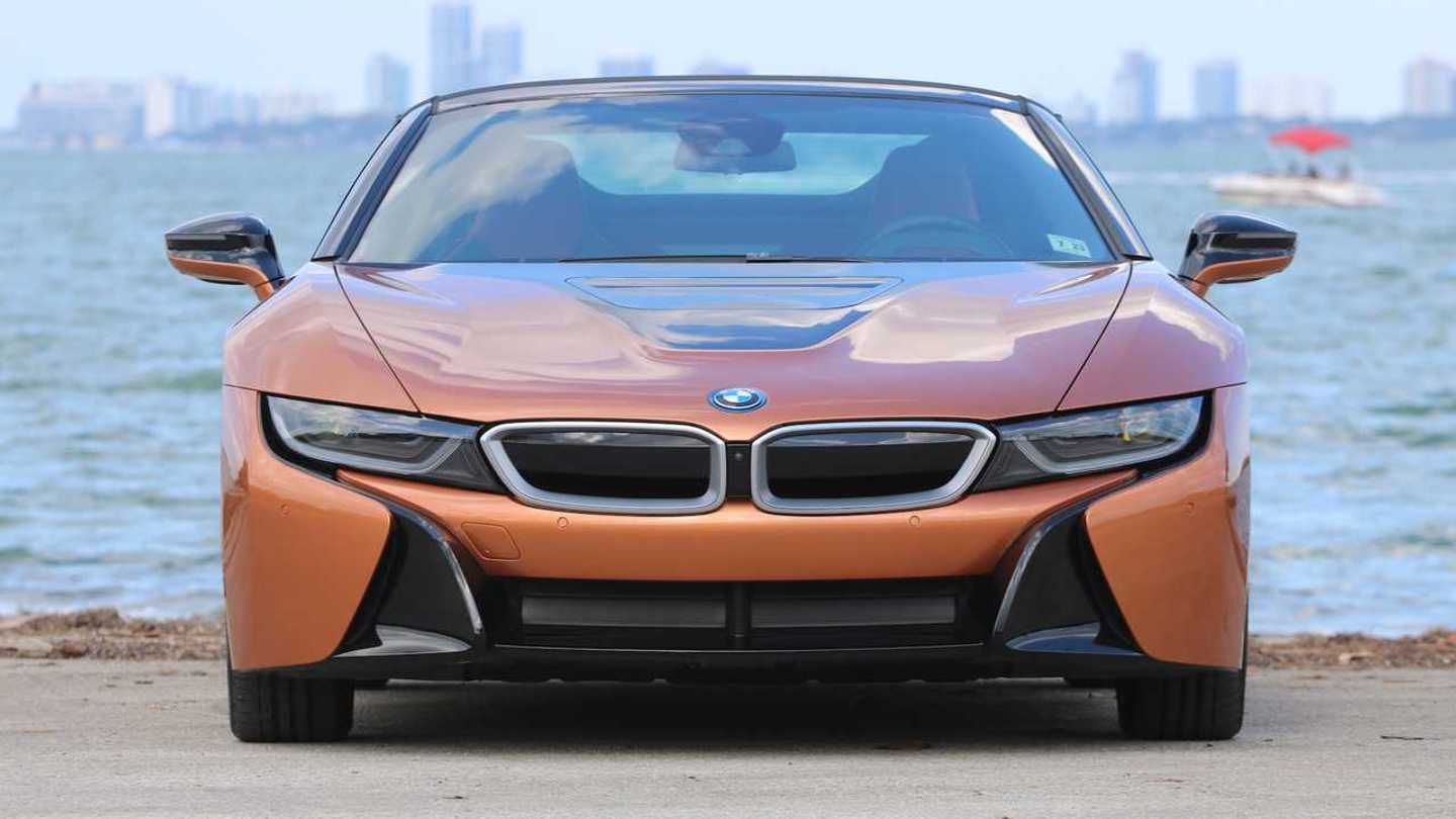 2019 BMW i8 Roadster: Review