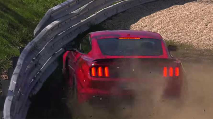 Watch Ford Mustang Shelby GT350 crash on the Nürburgring