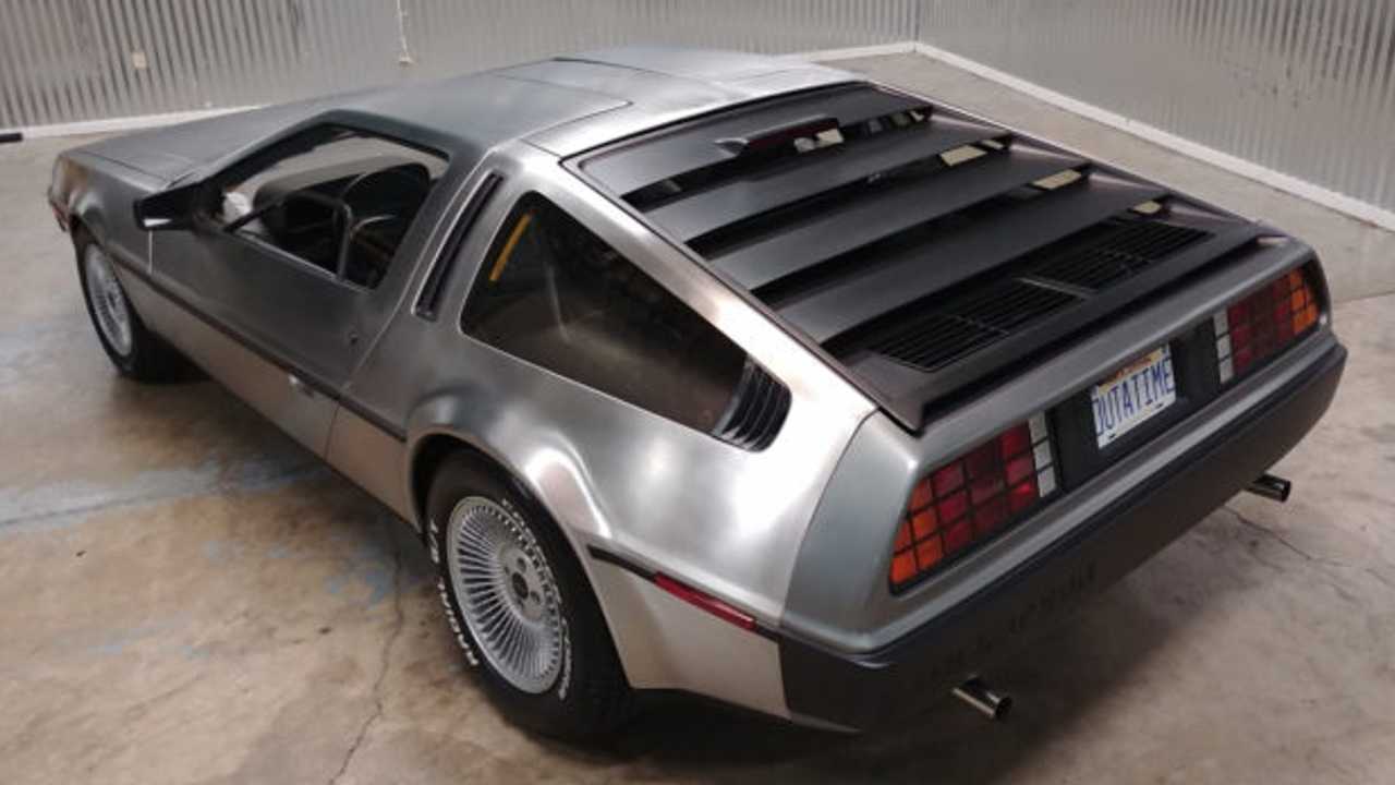 DeLorean DMC-12