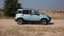 Fiat Panda Cross Hybrid Launch Edition prueba lateral movimiento