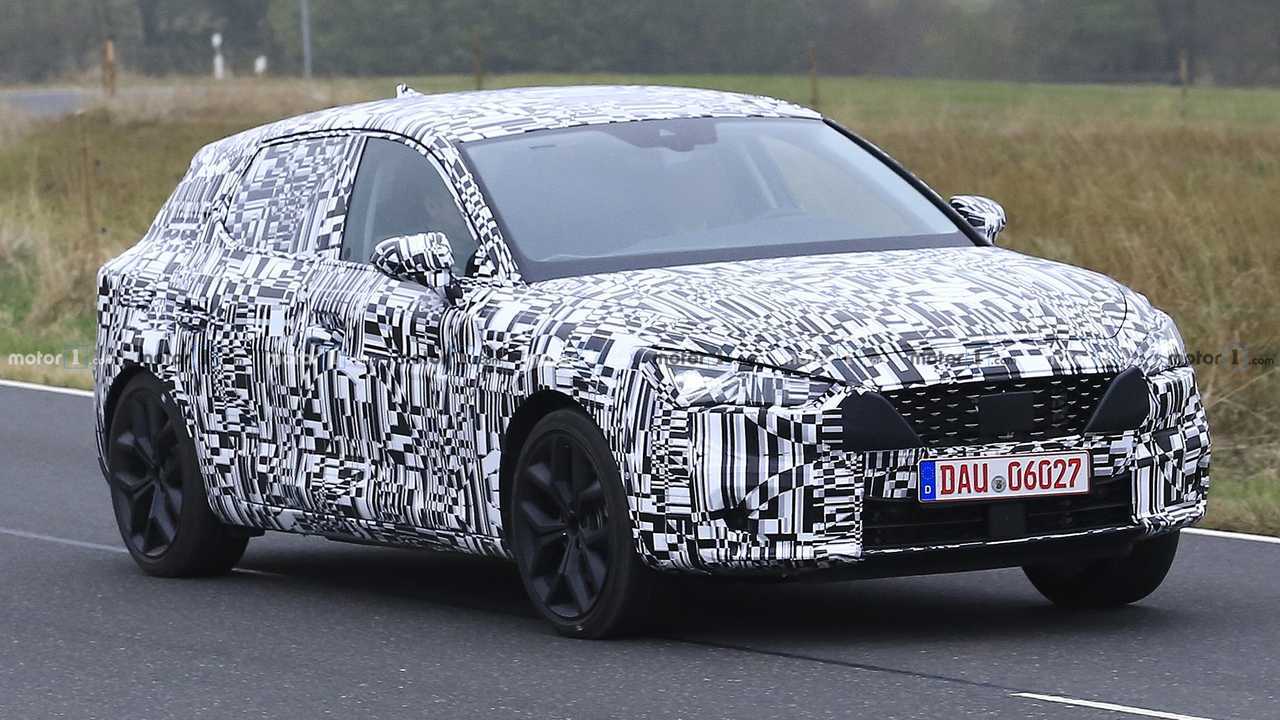 2019 SEAT Leon spy photo