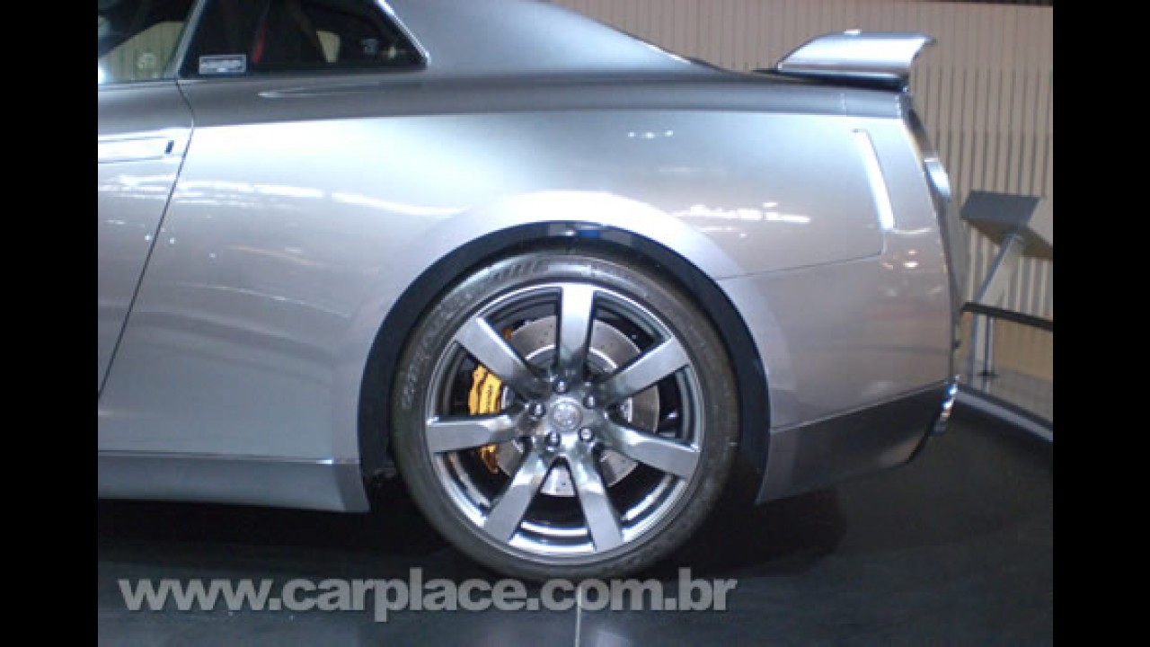 Salão do Automóvel: Nissan GT-R - O brilho do superesportivo de 480 cavalos!
