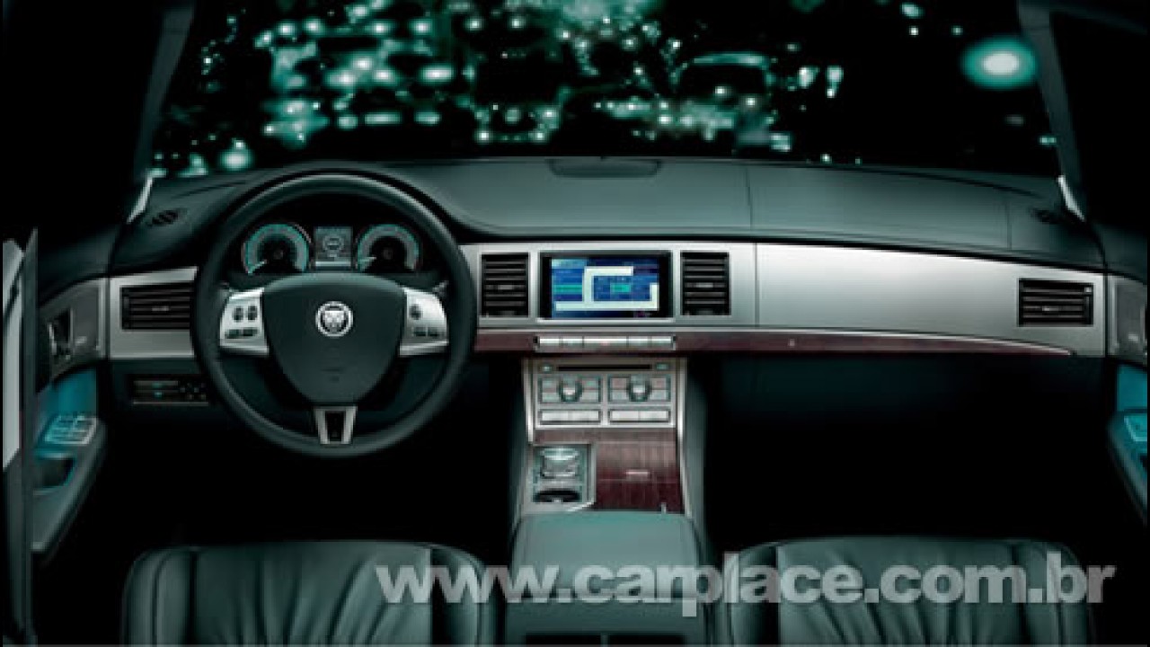 Novo sedan de luxo Jaguar XF 2008 será lançado em maio no Brasil