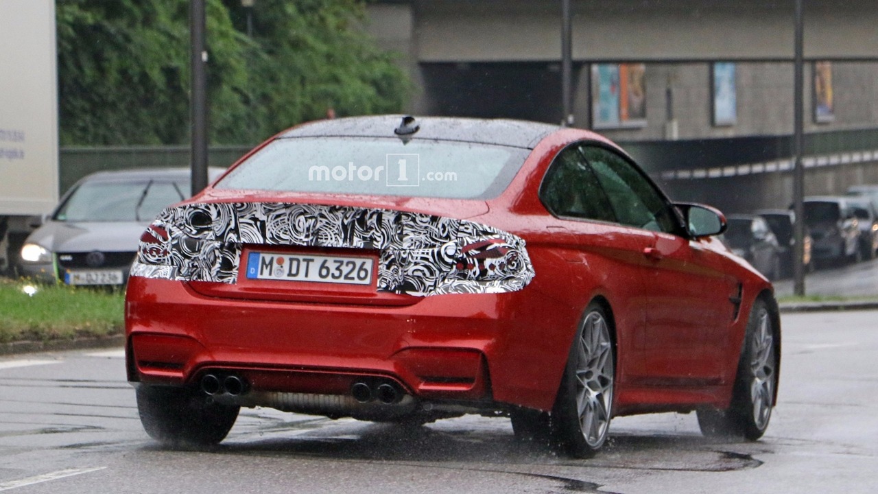 BMW M4 facelift spy photo