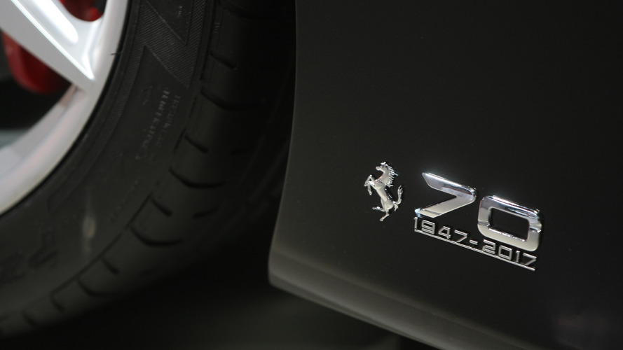 Ferrari LaFerrari Aperta 2016 salón de Paris