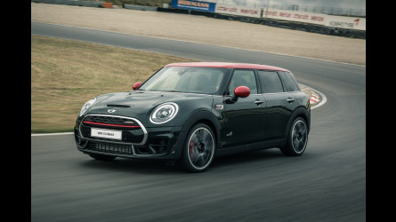 clubman cooper trazione integrale adriano