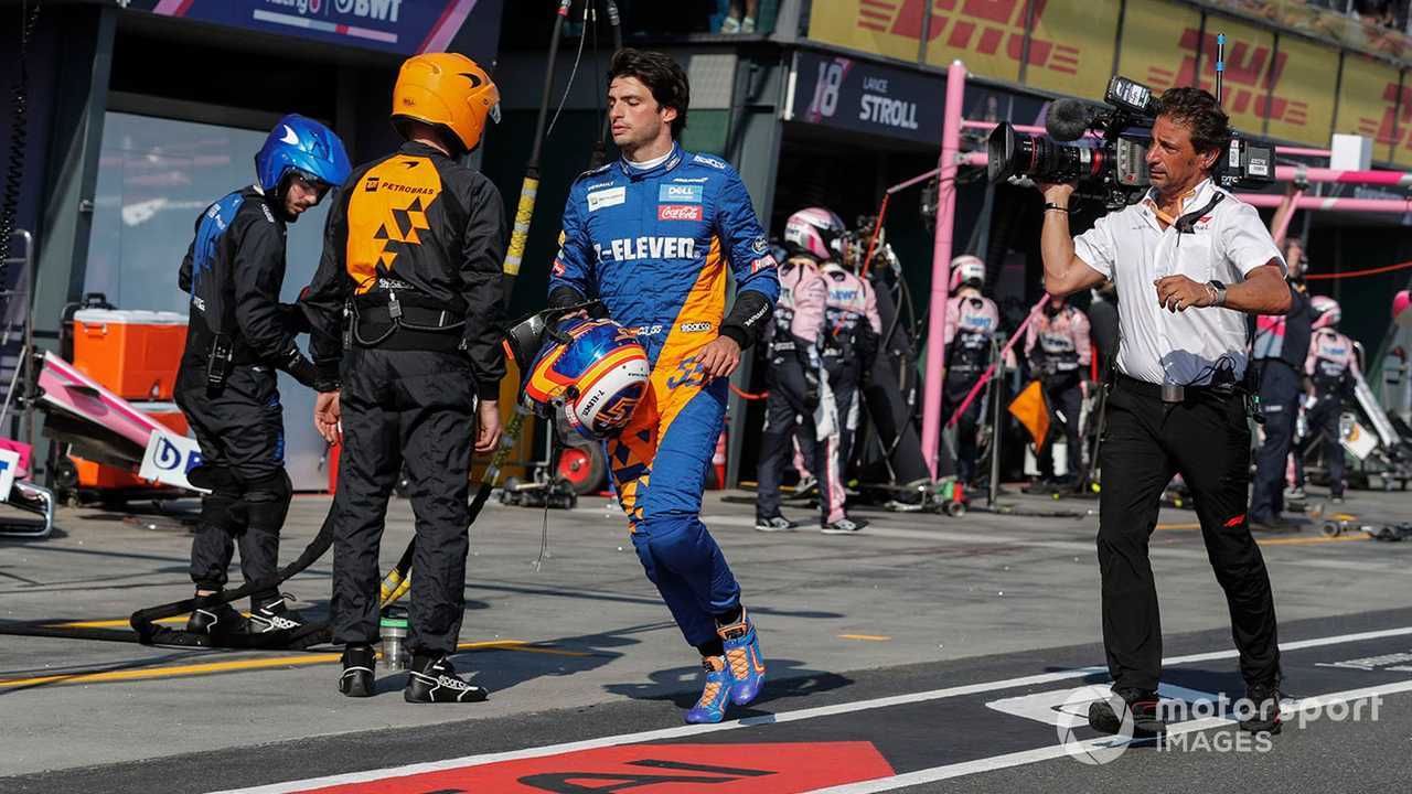 Carlos Sainz Jr and cameraman at Australian GP 2019