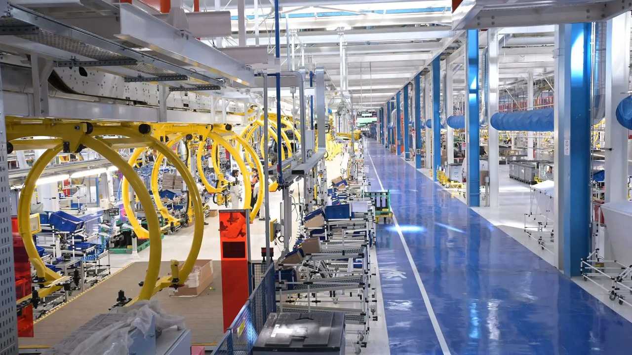 Le linee di produzione di Tonale a Pomigliano d'Arco