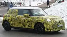 Nuova MINI tre porte, le foto spia