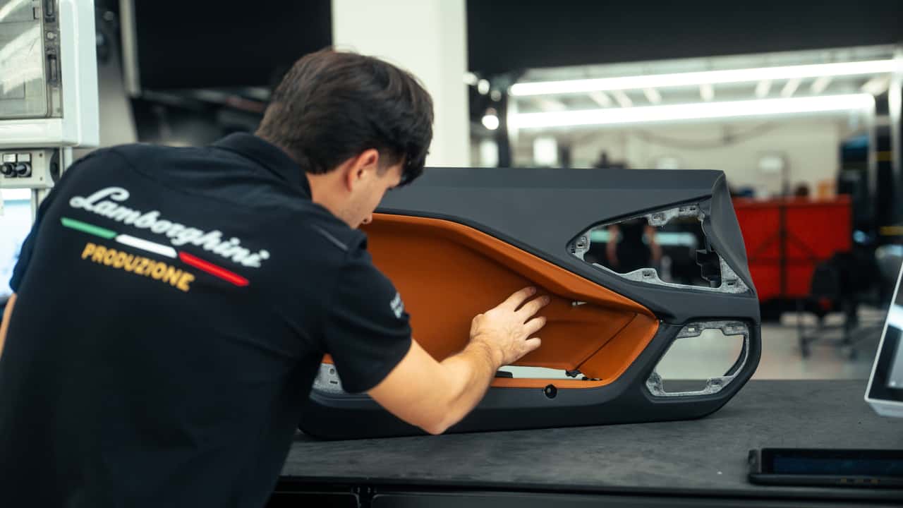 Sant’Agata cresce: Lamborghini rinnova la sua selleria