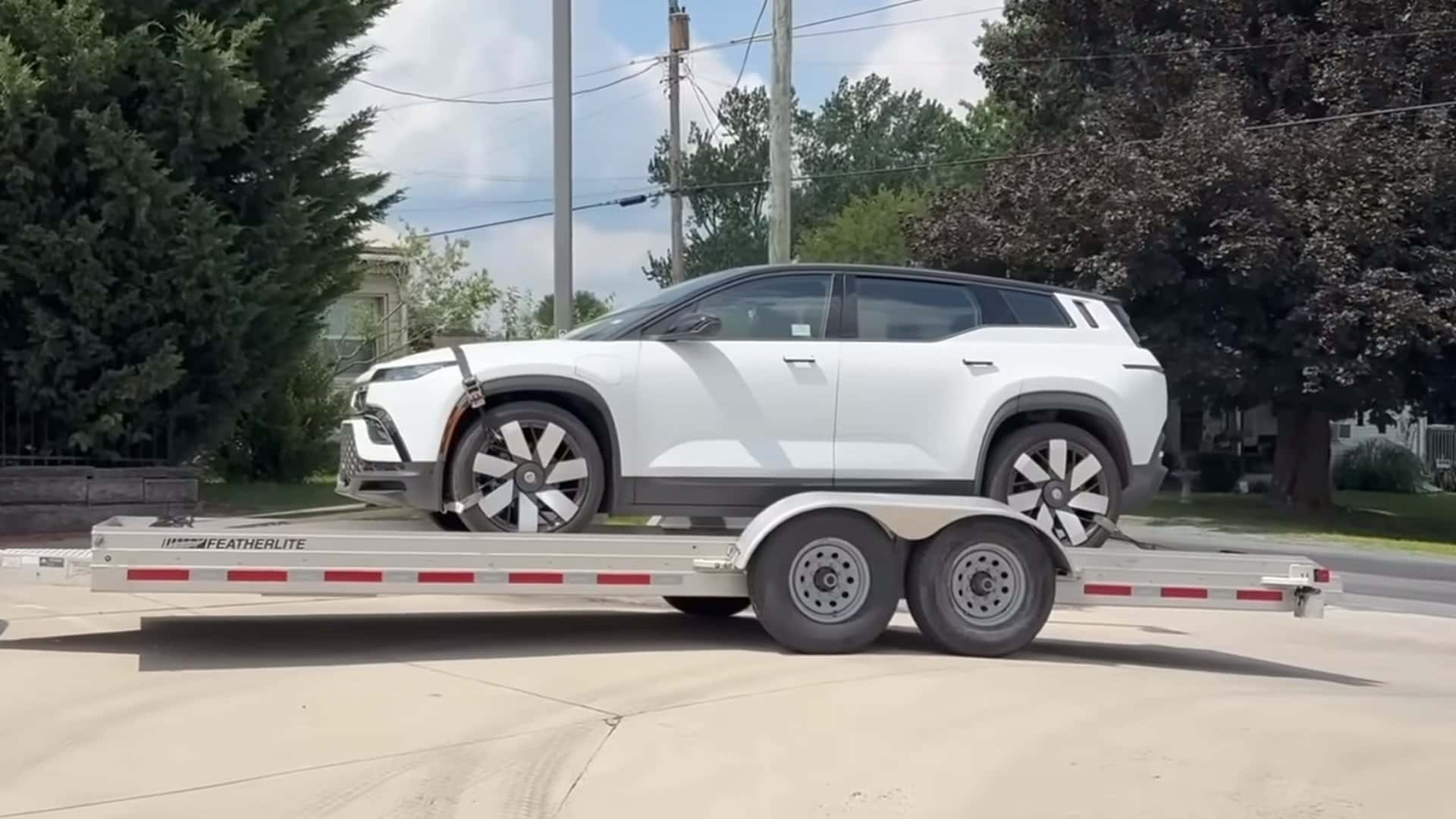 'This Car Was Free, And It May Bankrupt Me': Rich Rebuilds Takes On The Fisker Ocean