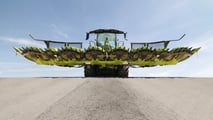 CLAAS JAGUAR 1000: trincia semovente fino a 500 t/h e 1.110 CV