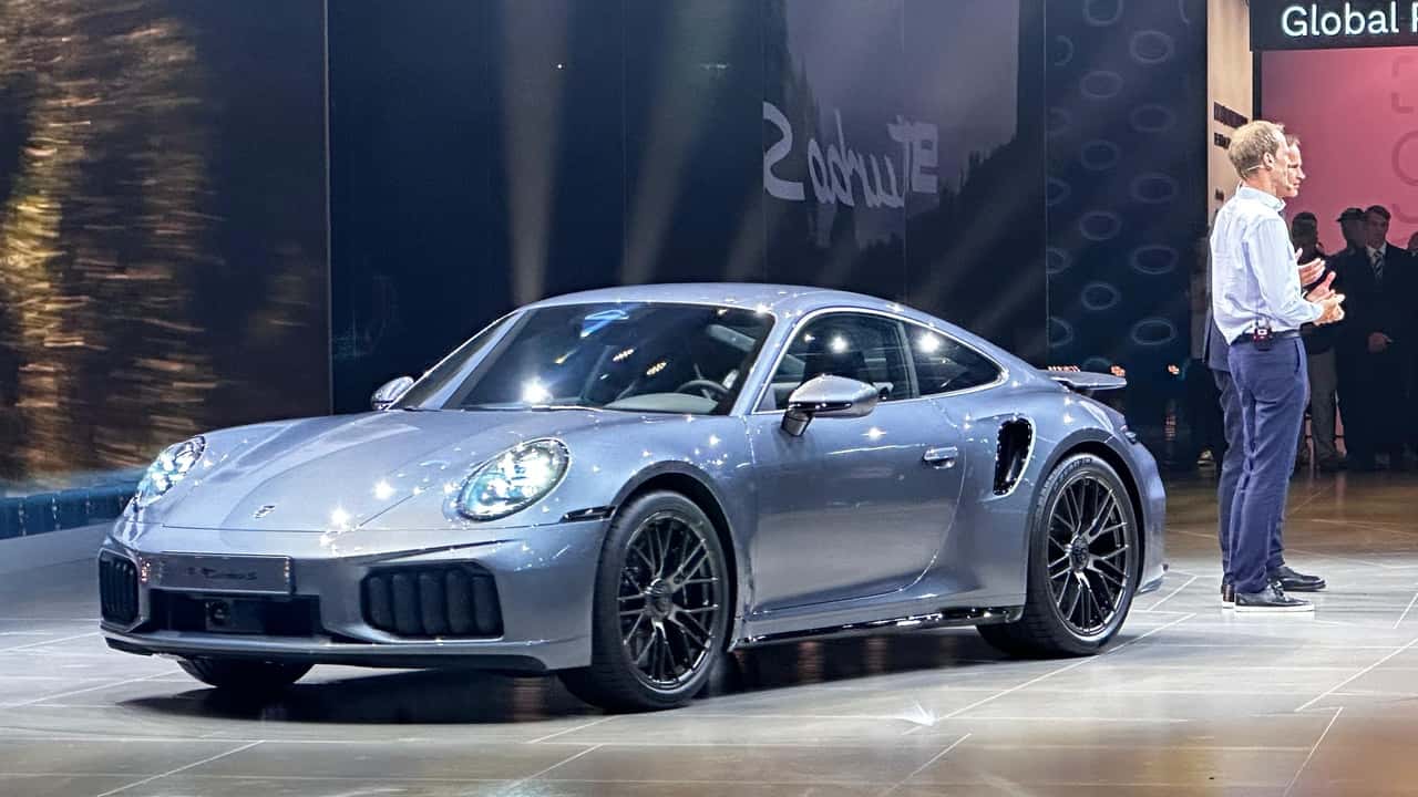 Novo Porsche 911 Turbo S é híbrido e o mais potente da história