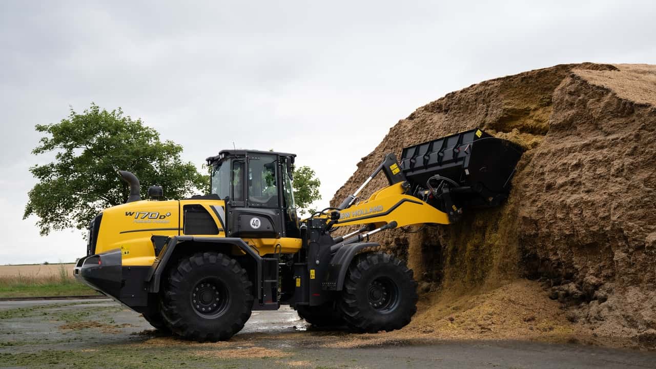 New Holland lancia la pala gommata W170D+ Forage Power