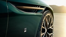 Aston Martin DB12 e Vanquish Volante 60th Anniversary