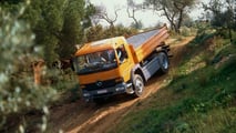 Mercedes Atego compie 25 anni - La storia