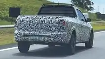 VW Saveiro 2024 CS - flagra por Giu Brandão