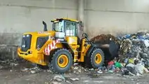 foto Pala gommata JCB 427 HT nei servizi integrati Te.Am. a Teramo