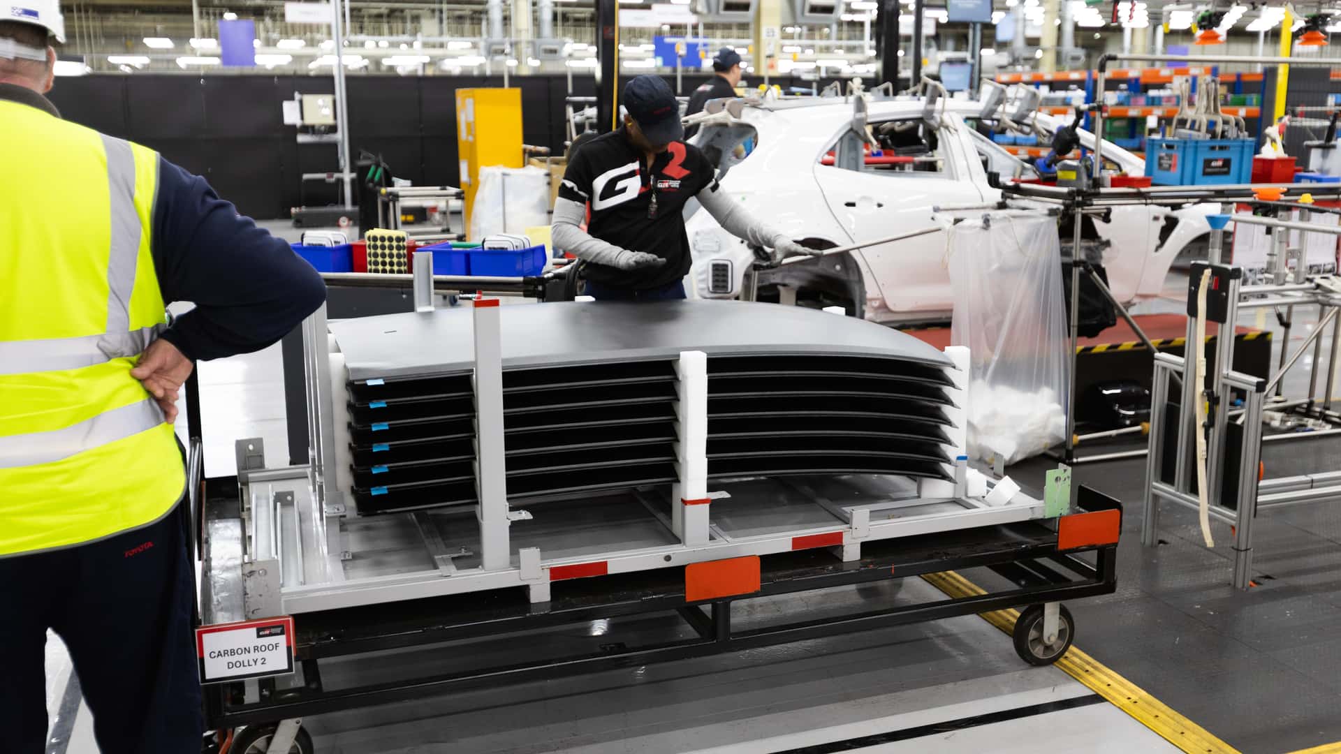 https://cdn.motor1.com/images/mgl/VzW99R/s1/toyota-uk-production.jpg