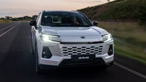 Toyota RAV4 XSE PHEV 2026