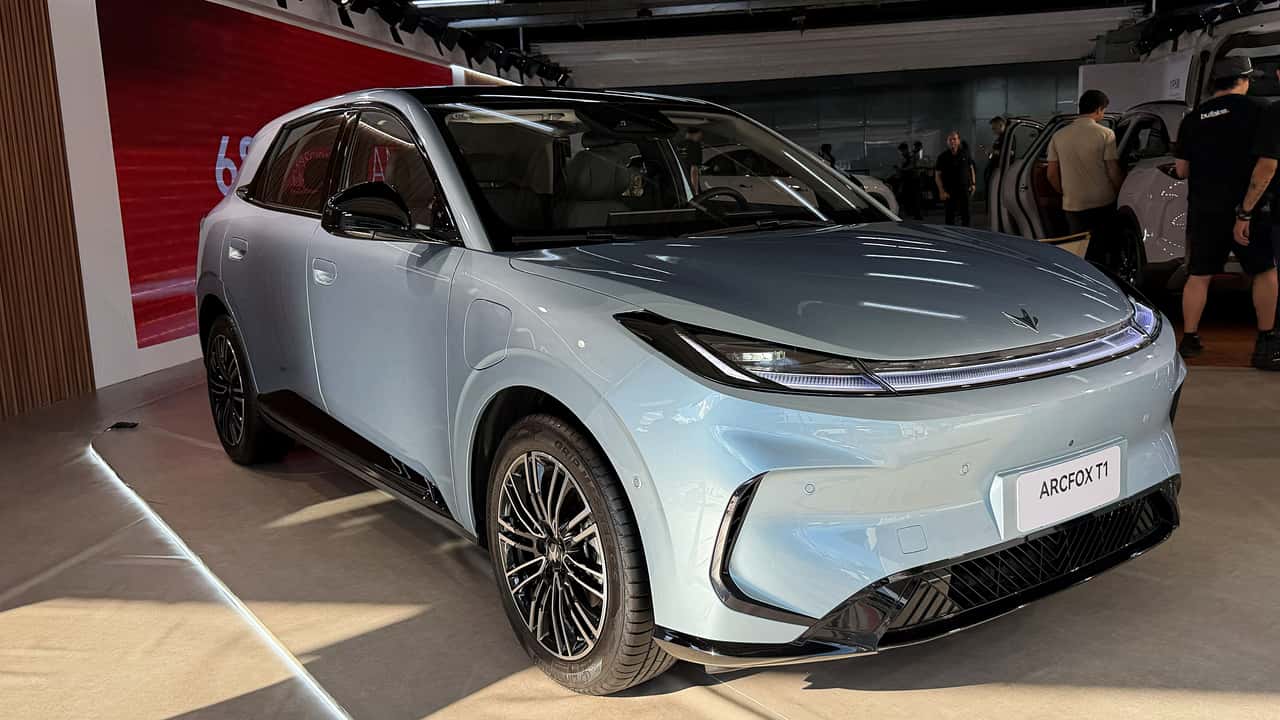 Arcfox T1: concessionárias anunciam pré-venda e vazam especificações do rival do BYD Dolphin