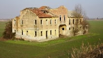 Fabbricati collabenti F/2 sono esclusi dalla piccola proprietà contadina
