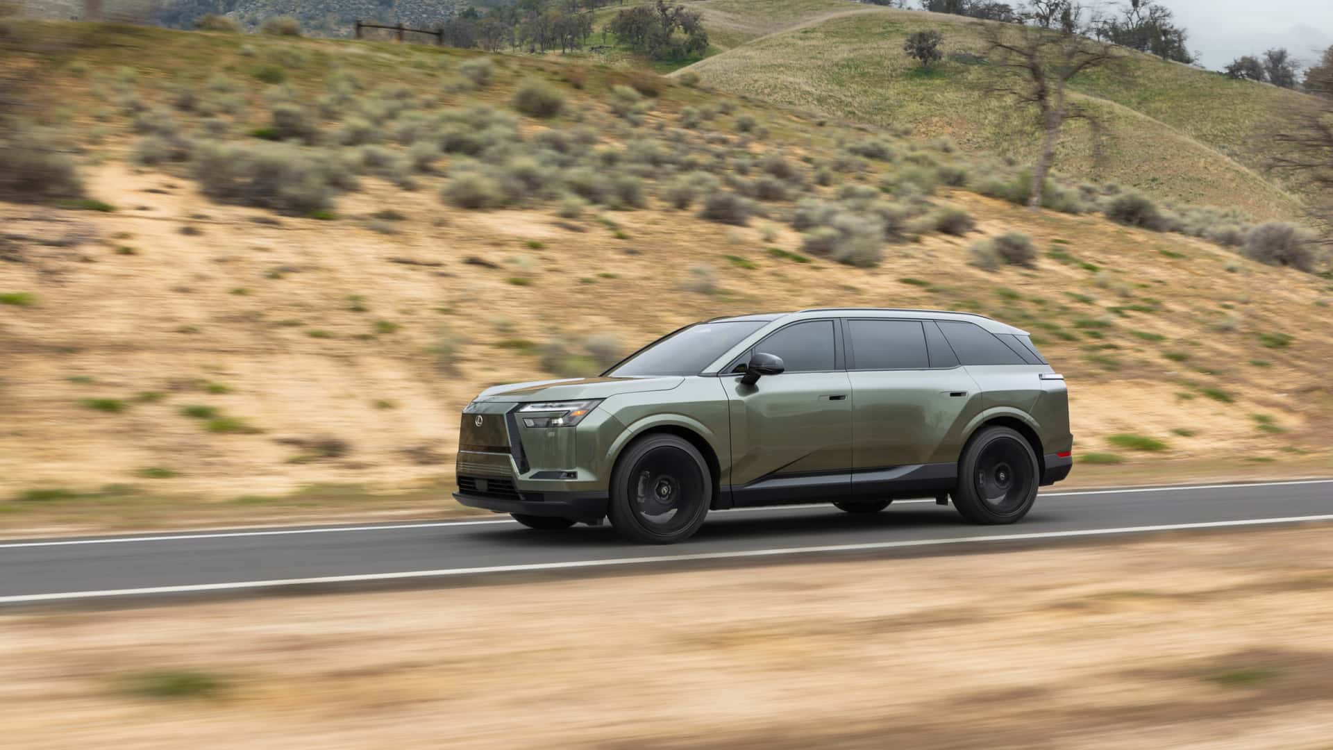 https://cdn.motor1.com/images/mgl/VzWQ0G/s1/2027-lexus-tz.jpg