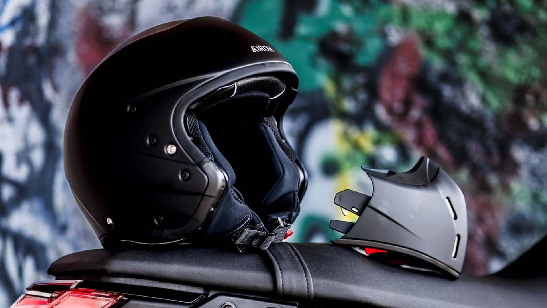 airoh j106 command motorcycle helmet Matt Black Modular Moon Bike S.r.l ECE 2206 approved Airoh USA