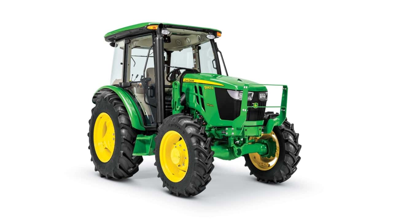 John Deere lancia il 5E 3 cilindri con trasmissione eHydro: TwinTouch, LoadMatch e cruise control per operatori di ogni livello