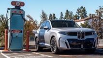 BMW iX5 60 xDrive, la ricarica super veloce fino a 460 kW