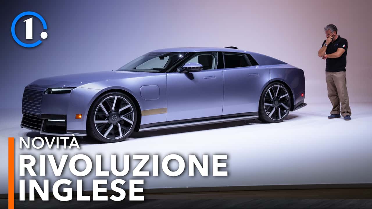 Tutti l'hanno odiata, ora la nuova Jaguar è fatta così