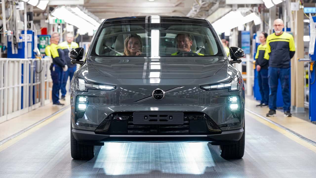 Volvo'nun Yeni EX60 Modeli Büyük Üretim Gecikmeleriyle Karşı Karşıya, ABD'li Alıcıları Bekletiyor