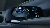 2025 Nissan Leaf interior