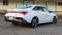 2025 Hyundai Elantra Hybrid Limited Review