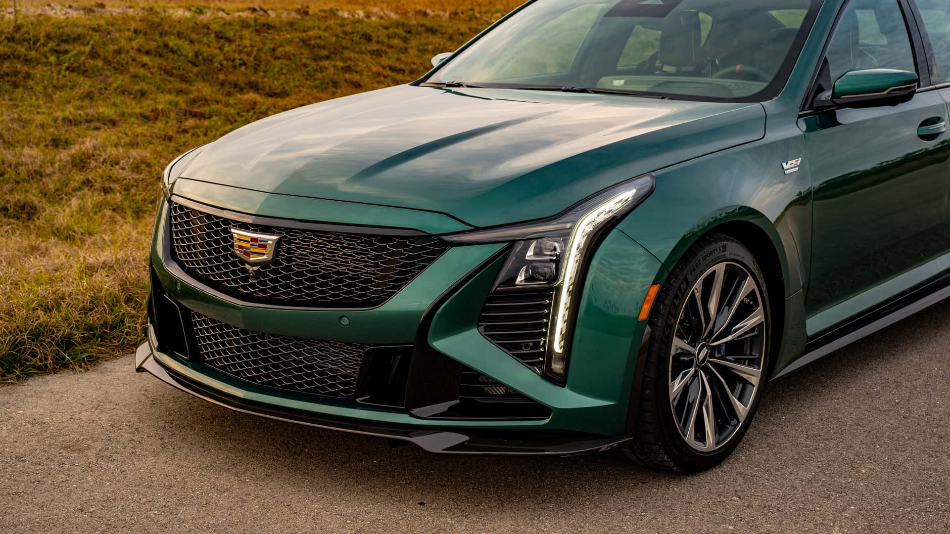 https://cdn.motor1.com/images/mgl/VzgPYL/s1/2025-cadillac-ct5-v-blackwing-review.jpg