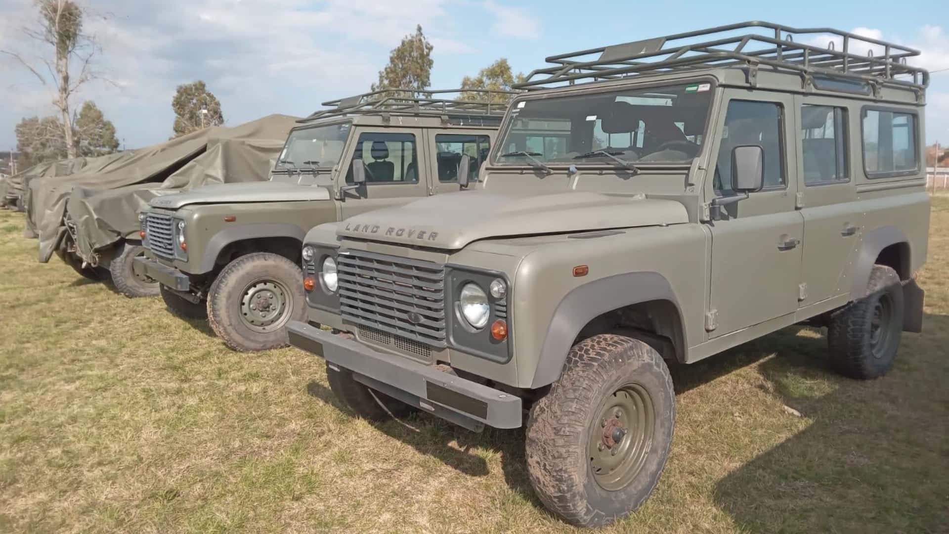 El Ejército de Uruguay remata sus clásicos Land Rover