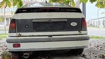 Opel Kadett GSi abandonado