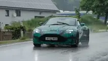 Aston Martin Vantage Casus Fotoğrafları