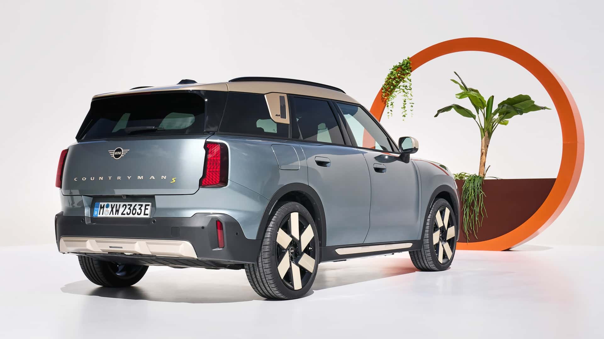 https://cdn.motor1.com/images/mgl/VznkvL/s1/mini-countryman-se-all4-2024.jpg